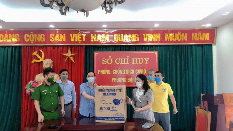 QMS ủng hộ thiết bị y tế, lương thực tại phường Đại Mỗ, quận Nam Từ Liêm, Hà Nội