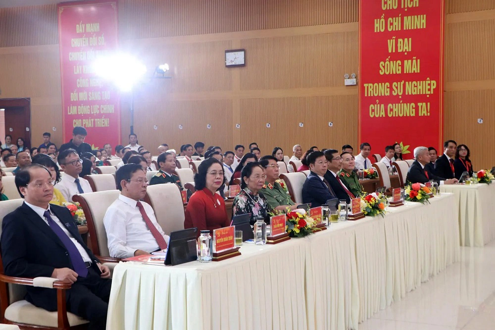 Công ty Cổ phần Dịch vụ Trường học Quang Minh đồng hành cùng phường Đại Mỗ xây dựng đô thị kiểu mẫu