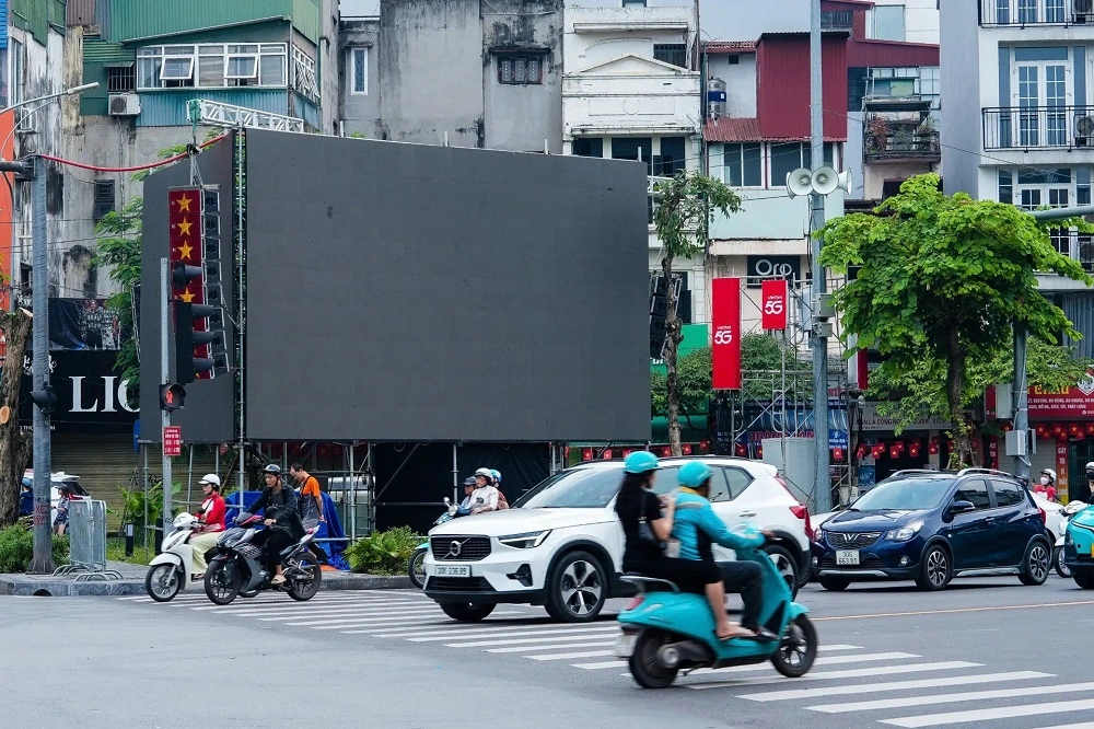 Hàng trăm màn hình led sẵn sàng phục vụ người dân xem diễu binh, diễu hành ngày 2/9